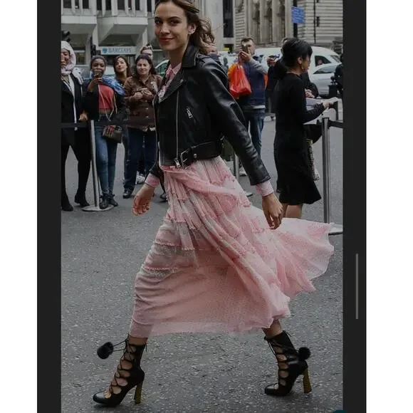 Gucci Heloise Black Leather Lace Up Pom Pom High Heeled Boots 6.5 36.5 409230 - Picture 4 of 17